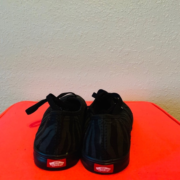 Zebra Print Vans - Picture 4 of 4